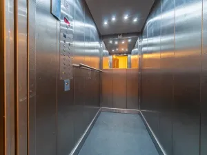 Pronájem bytu 2+kk, Praha - Petrovice, Jakobiho, 43 m2