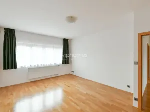 Pronájem vily, Praha - Nebušice, 360 m2