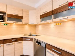 Prodej rodinného domu, Plaňany, Komenského, 92 m2