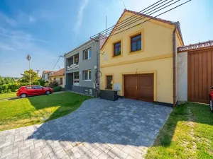 Prodej bytu 3+1, Valtice, Sobotní, 75 m2