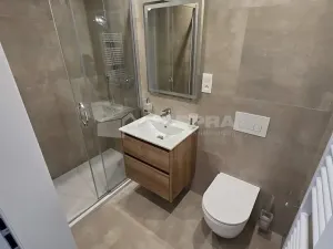 Pronájem bytu 1+kk, Praha - Chodov, Komárkova, 30 m2