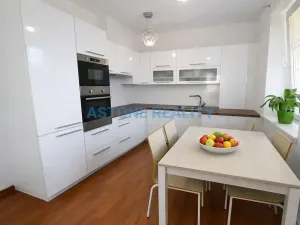 Prodej bytu 2+kk, Praha - Dolní Počernice, Národních hrdinů, 62 m2