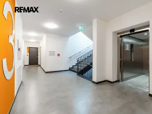 Pronájem bytu 3+kk, Praha - Hostivař, Nurmiho, 63 m2