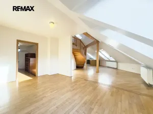 Prodej atypického bytu, Praha - Smíchov, Na Březince, 135 m2