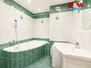 Pronájem bytu 1+1, Svoboda nad Úpou, Rýchorské sídliště, 32 m2
