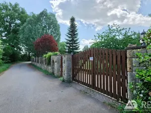 Prodej zemědělského objektu, Úžice, 5128 m2