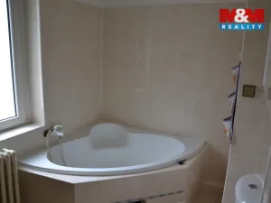 Prodej rodinného domu, Hronov - Velký Dřevíč, 250 m2