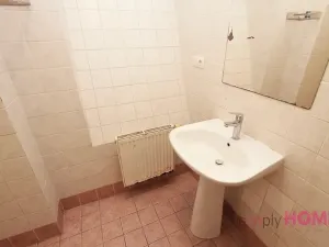 Pronájem kanceláře, Praha - Nové Město, Tyršova, 43 m2