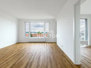 Prodej bytu 2+kk, Praha - Libeň, Zenklova, 55 m2