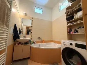 Pronájem bytu 2+1, České Budějovice, Otakarova, 60 m2