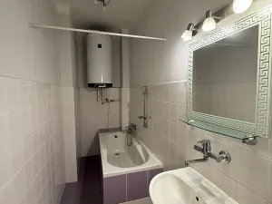 Prodej bytu 3+1, České Budějovice, Pekárenská, 70 m2