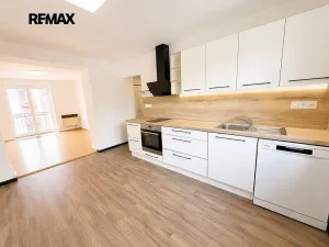 Prodej bytu 2+1, Slaný, Brožovského, 49 m2