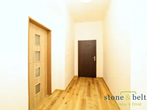 Pronájem bytu 2+kk, Praha - Bubeneč, Bubenečská, 59 m2