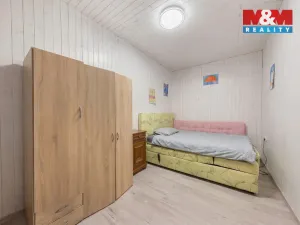 Prodej obchodního prostoru, Benešov nad Ploučnicí, náměstí Míru, 900 m2