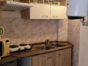 Pronájem bytu 1+kk, Třebotov, Karlštejnská, 28 m2
