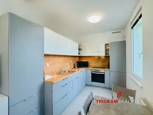 Pronájem bytu 2+kk, Praha - Veleslavín, Na okraji, 45 m2