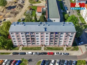 Prodej bytu 2+1, Cheb, V Zahradách, 52 m2