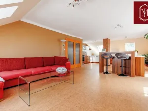 Prodej rodinného domu, Strmilov, 200 m2