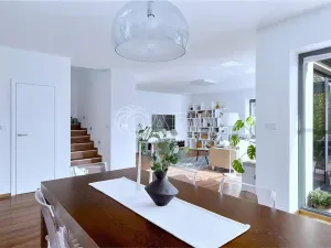 Prodej rodinného domu, Velké Popovice, U Školky, 190 m2