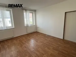 Pronájem bytu 2+kk, Hodonín, Národní třída, 56 m2
