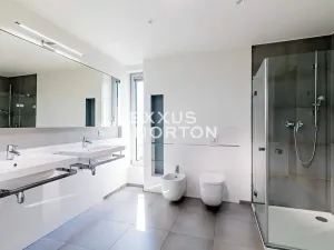 Pronájem bytu 5+kk, Praha - Smíchov, U Dívčích hradů, 202 m2