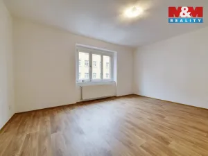 Pronájem bytu 3+1, Cheb, Valdštejnova, 86 m2