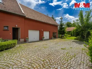 Prodej rodinného domu, Kněžmost - Koprník, 250 m2