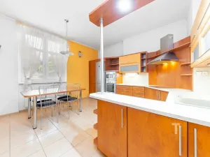 Prodej rodinného domu, Miroslav, Husova, 245 m2