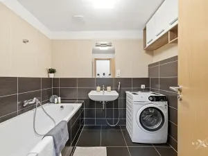 Pronájem bytu 2+kk, Praha - Dolní Chabry, K Beranovu, 61 m2