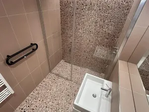 Pronájem bytu 2+kk, Praha - Radlice, U Komína, 49 m2