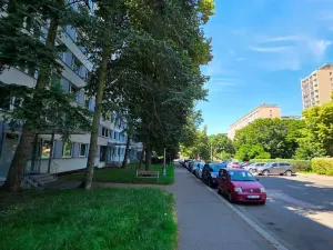 Prodej bytu 2+kk, Praha - Kobylisy, Třebenická, 39 m2