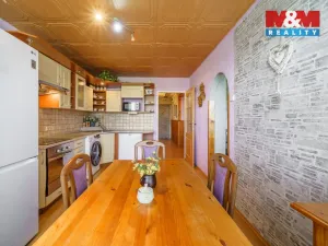 Prodej bytu 3+1, Měděnec, Náměstí, 70 m2