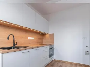 Pronájem bytu 2+1, Olomouc, tř. Svornosti, 44 m2