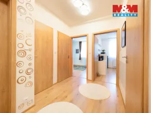 Prodej bytu 3+kk, Odolena Voda, K Cukrovaru, 76 m2