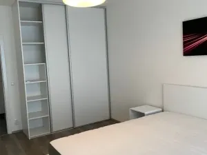 Pronájem bytu 2+kk, Praha - Karlín, Nekvasilova, 67 m2