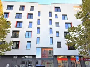 Pronájem garážového stání, Brno, U Červeného mlýna, 15 m2