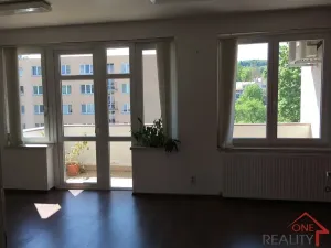Pronájem pokoje, Zlín, třída Tomáše Bati, 114 m2