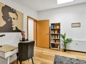 Prodej bytu 3+kk, Šestajovice, Komenského, 116 m2