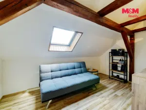 Prodej rodinného domu, Valy, Na Stráni, 238 m2
