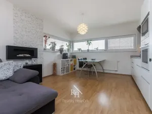 Prodej bytu 2+kk, Buštěhrad, Ořešín, 52 m2