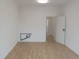 Prodej bytu 4+kk, Praha - Strašnice, Michelangelova, 65 m2