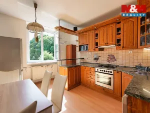 Prodej rodinného domu, Prostějov, Bezručovo nám., 180 m2