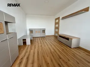 Pronájem bytu 3+kk, Praha - Strašnice, Gutova, 67 m2