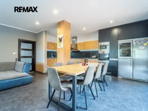 Prodej rodinného domu, Pečky, Žerotínova, 151 m2