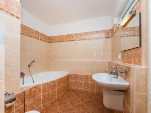 Pronájem bytu 2+kk, Praha - Horní Měcholupy, Hornoměcholupská, 49 m2