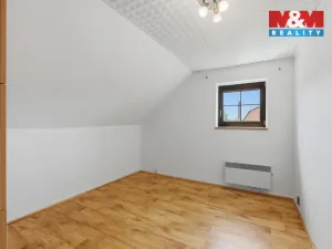 Prodej rodinného domu, Kněževes, U haldy, 155 m2
