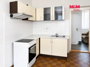 Pronájem bytu 1+1, Pardubice, Na Bukovině, 48 m2