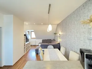 Prodej bytu 3+kk, Krnov, 84 m2