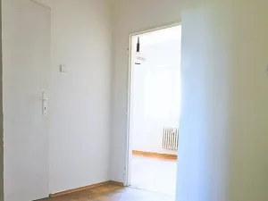 Pronájem bytu 2+kk, Ústí nad Labem, Koněvova, 41 m2