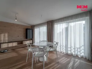 Prodej bytu 5+kk, Ořech, Karlštejnská, 112 m2